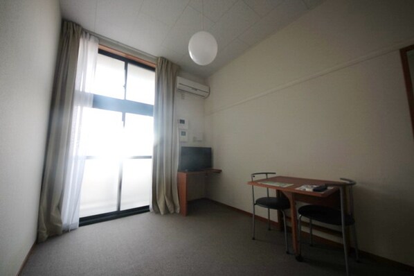 レオパレスレコルテ松ヶ枝の物件内観写真